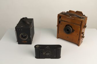 What's Changed? 28. Selection of cameras, 1898-1930