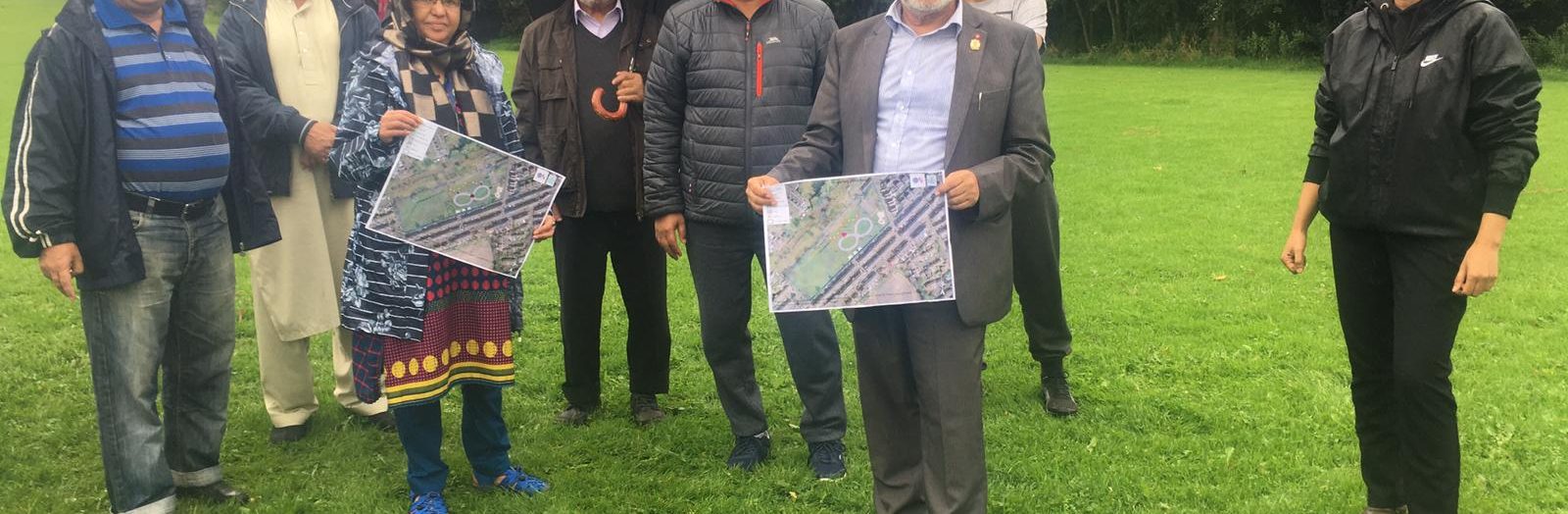 Group of residents and councillors attending the Stoneyfield Park community event to discuss redevelopment plans